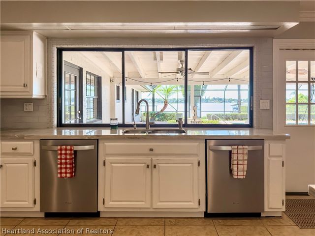 573 Holmes Avenue, Lake Placid, FL 33852