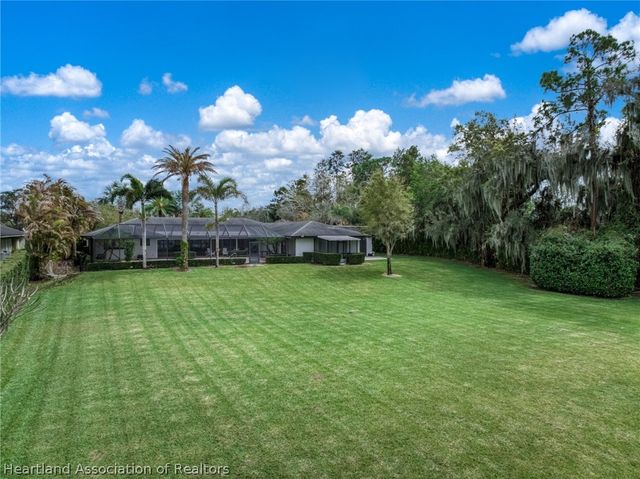 573 Holmes Avenue, Lake Placid, FL 33852