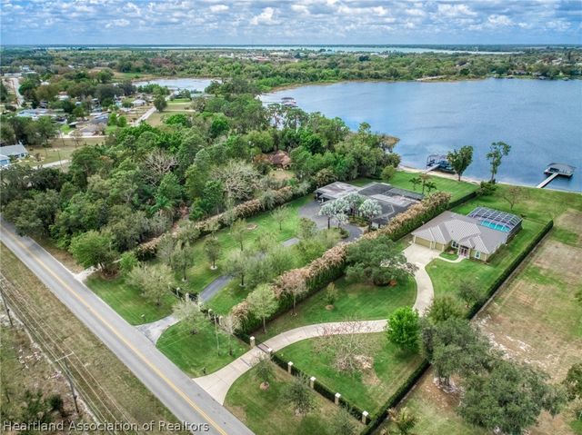 573 Holmes Avenue, Lake Placid, FL 33852