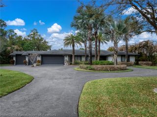 573 Holmes Avenue, Lake Placid, FL 33852