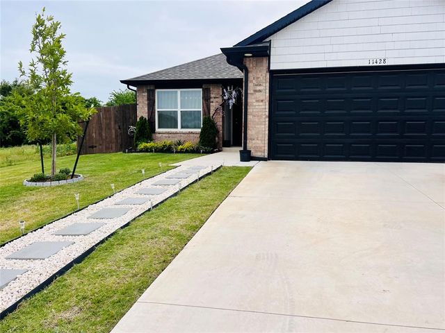 11428 SW 12th Street, Yukon, OK 73099