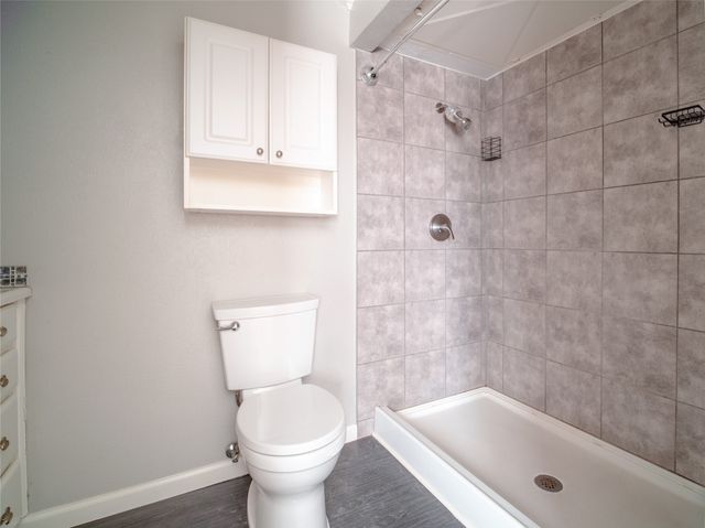 5525 Rearn Drive, The Colony, TX 75056