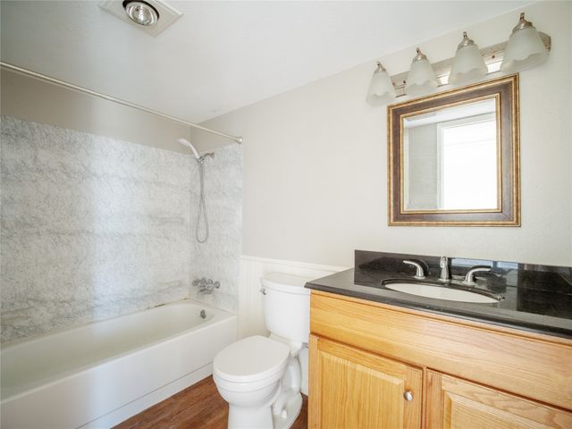 5525 Rearn Drive, The Colony, TX 75056