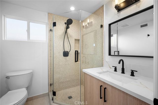 16057 Knapp, North Hills, CA 91343