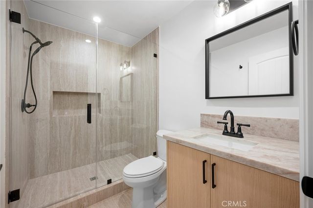 16057 Knapp, North Hills, CA 91343