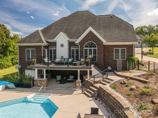 1128 Mayfield Circle NW, Conover, NC 28613