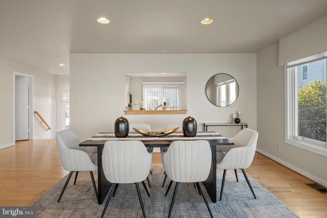 2215 CHESAPEAKE HARBOUR DR E, Annapolis, MD 21403