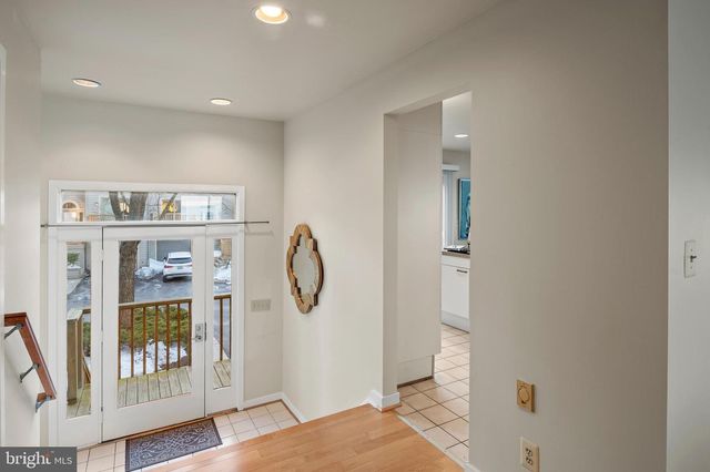 2215 CHESAPEAKE HARBOUR DR E, Annapolis, MD 21403