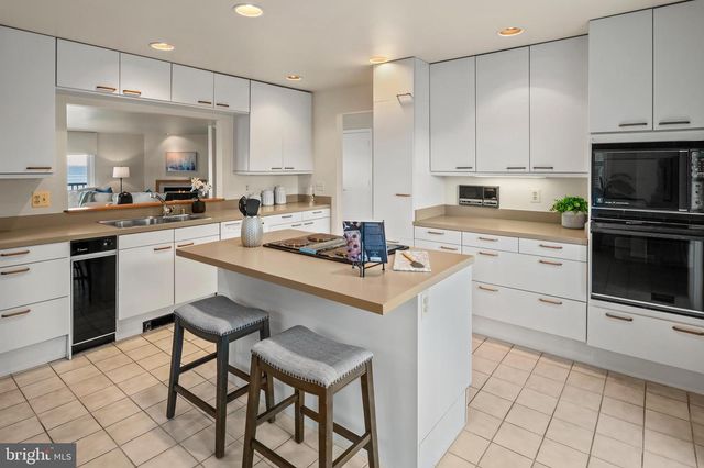 2215 CHESAPEAKE HARBOUR DR E, Annapolis, MD 21403