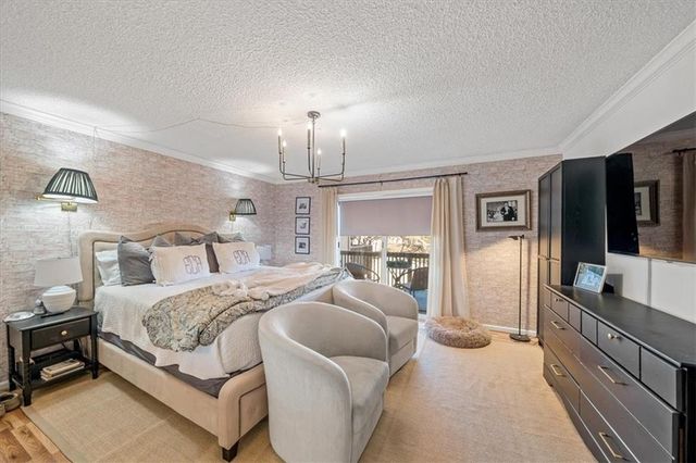 448 Point Drive, Lee's Summit, MO 64064