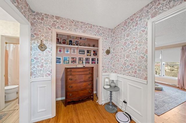 448 Point Drive, Lee's Summit, MO 64064