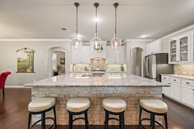 336 Parkview Drive, Aledo, TX 76008