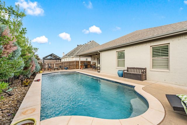 336 Parkview Drive, Aledo, TX 76008