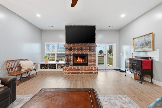 42 Pine Valley Road, Bigelow, AR 72016