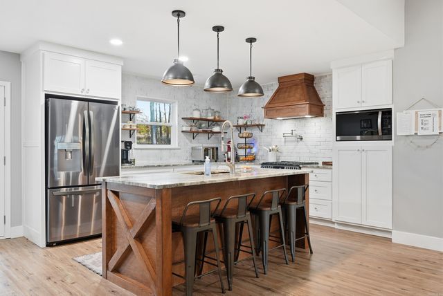 42 Pine Valley Road, Bigelow, AR 72016