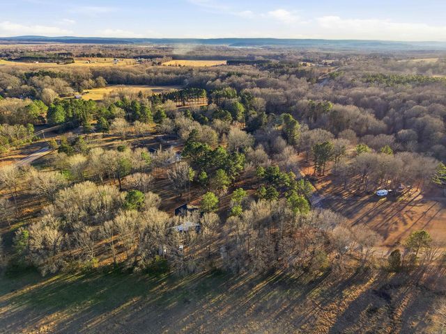 42 Pine Valley Road, Bigelow, AR 72016