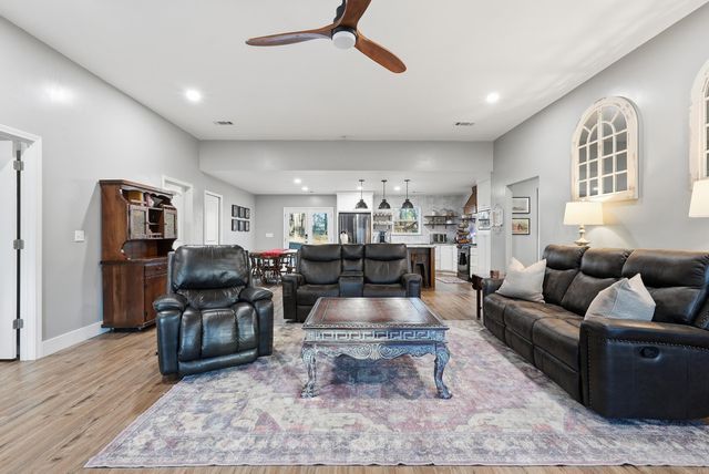 42 Pine Valley Road, Bigelow, AR 72016