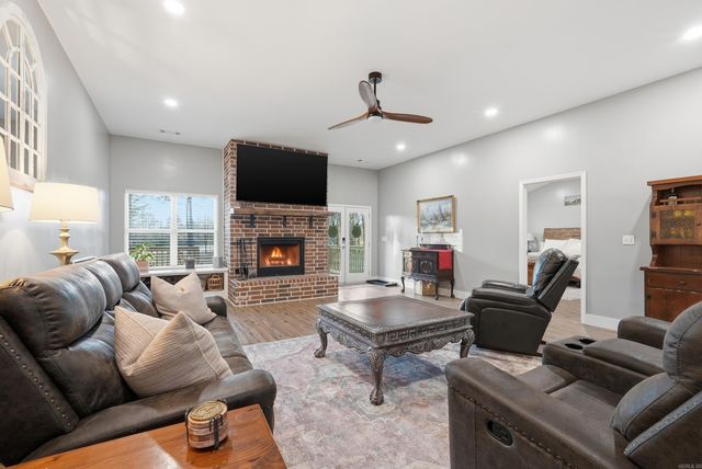 42 Pine Valley Road, Bigelow, AR 72016