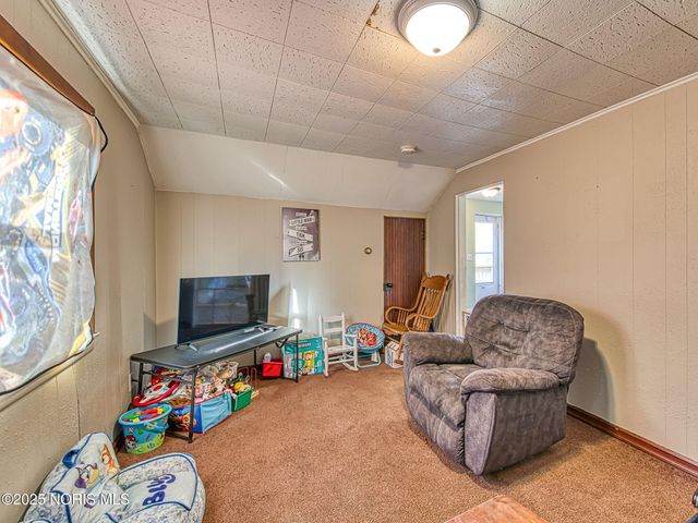 2001 Lilias Drive, Oregon, OH 43616