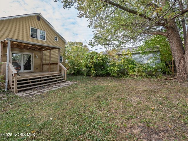 2001 Lilias Drive, Oregon, OH 43616