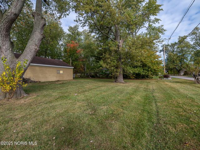 2001 Lilias Drive, Oregon, OH 43616
