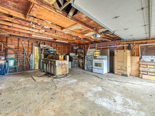 2001 Lilias Drive, Oregon, OH 43616