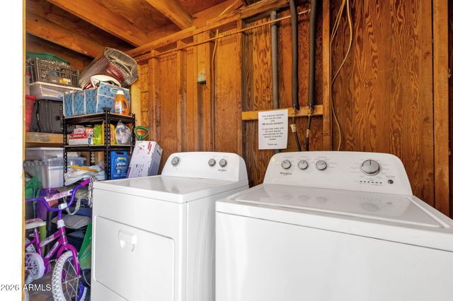 833 E ALICE Avenue, Phoenix, AZ 85020