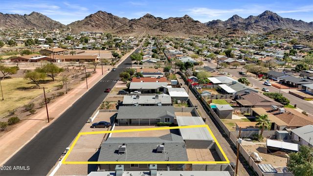 833 E ALICE Avenue, Phoenix, AZ 85020