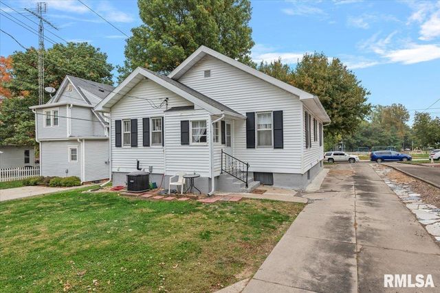 121 CITY Place, Jacksonville, IL 62650