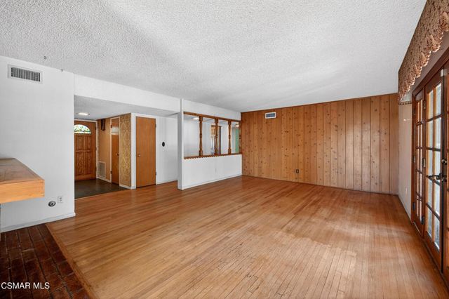 11140 White Oak Avenue, Granada Hills, CA 91344