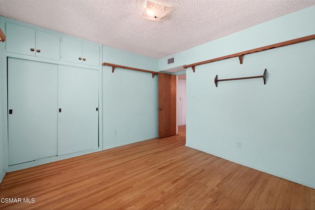 11140 White Oak Avenue, Granada Hills, CA 91344