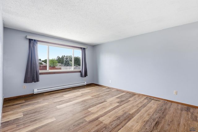 6608 KIMBERLY DR, Black Hawk, SD 57718