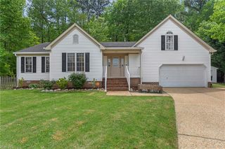 206 Zachary PL, Yorktown, VA 23693