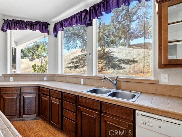 2564 Indian Hill Road, Clearlake Oaks, CA 95423