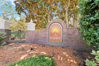 7800 POINT MEADOWS Drive 412, Jacksonville, FL 32256