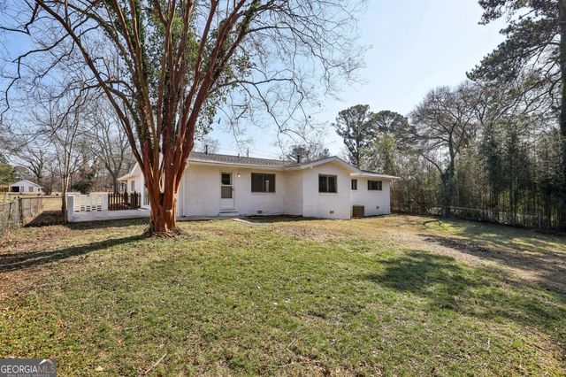 1050 rays Road, Stone Mountain, GA 30083