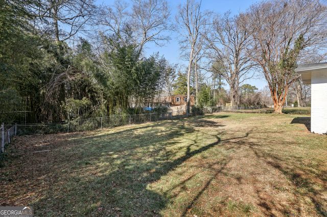 1050 rays Road, Stone Mountain, GA 30083