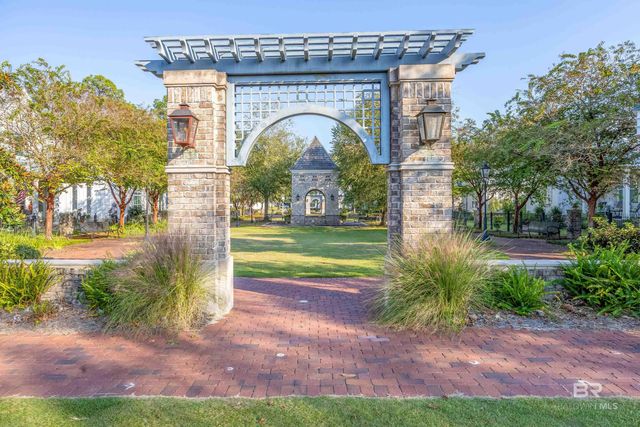 2616 Arcadia Street, Gulf Shores, AL 36542