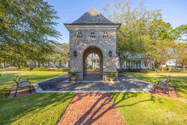 2616 Arcadia Street, Gulf Shores, AL 36542