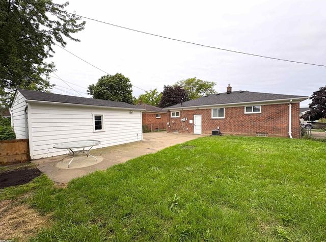 26260 Marlene Street, Roseville, MI 48066