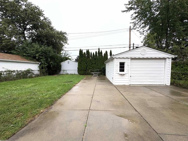 26260 Marlene Street, Roseville, MI 48066