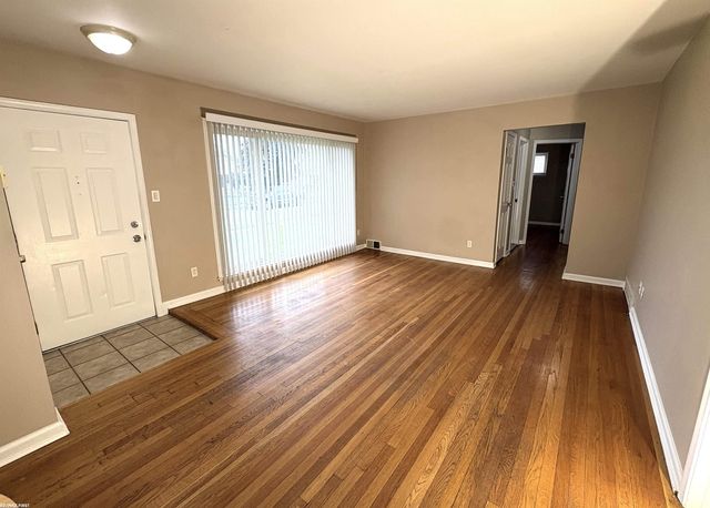 26260 Marlene Street, Roseville, MI 48066