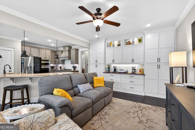 509 Taymack Farm Court, Woodstock, GA 30188