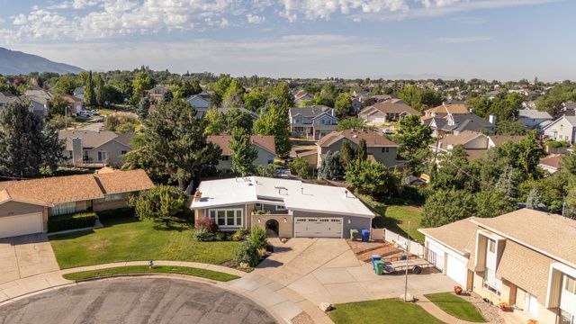 4833 S VAN BUREN AVE, Ogden, UT 84403