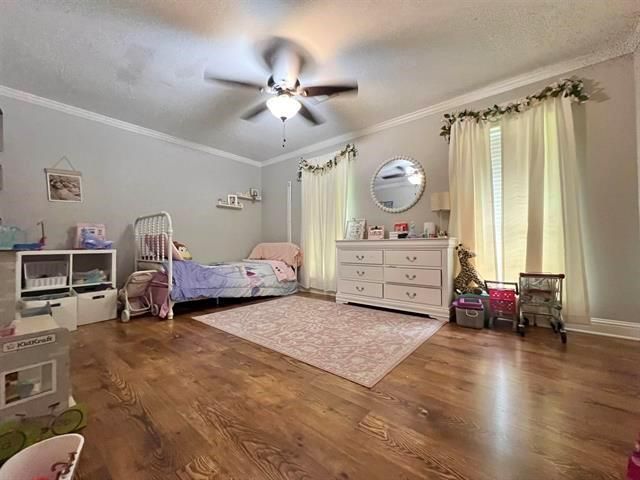 425 Lawrence Lane, Vidor, TX 77662