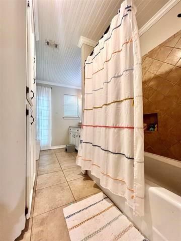 425 Lawrence Lane, Vidor, TX 77662