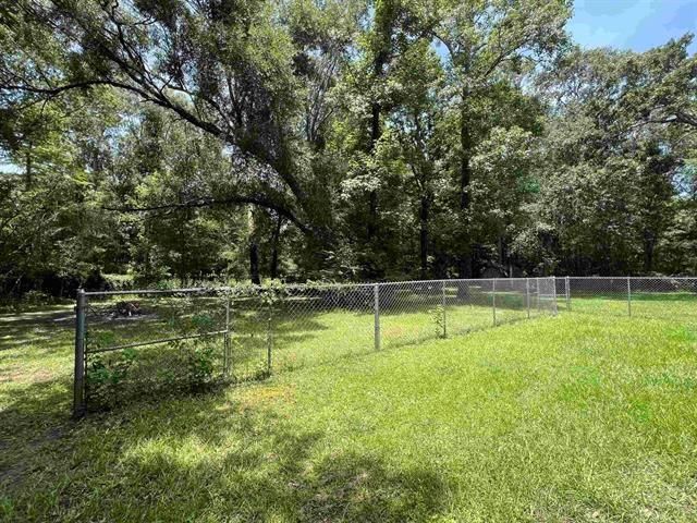425 Lawrence Lane, Vidor, TX 77662
