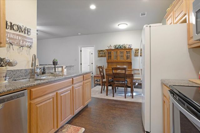 732 E Bullock Street, Denison, TX 75021