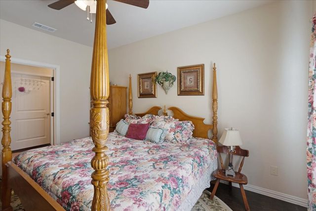 732 E Bullock Street, Denison, TX 75021