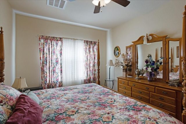 732 E Bullock Street, Denison, TX 75021